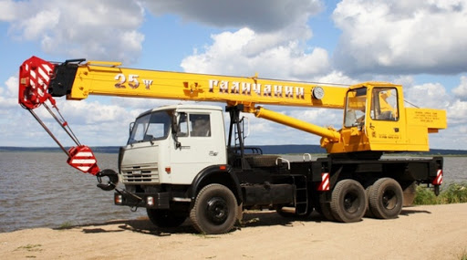 Аренда автокрана "Галичанин" 25 тонн в Москве и московской области